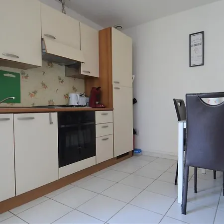 Maisonnette Avec Terrasse A 50m De La Plage شقة *